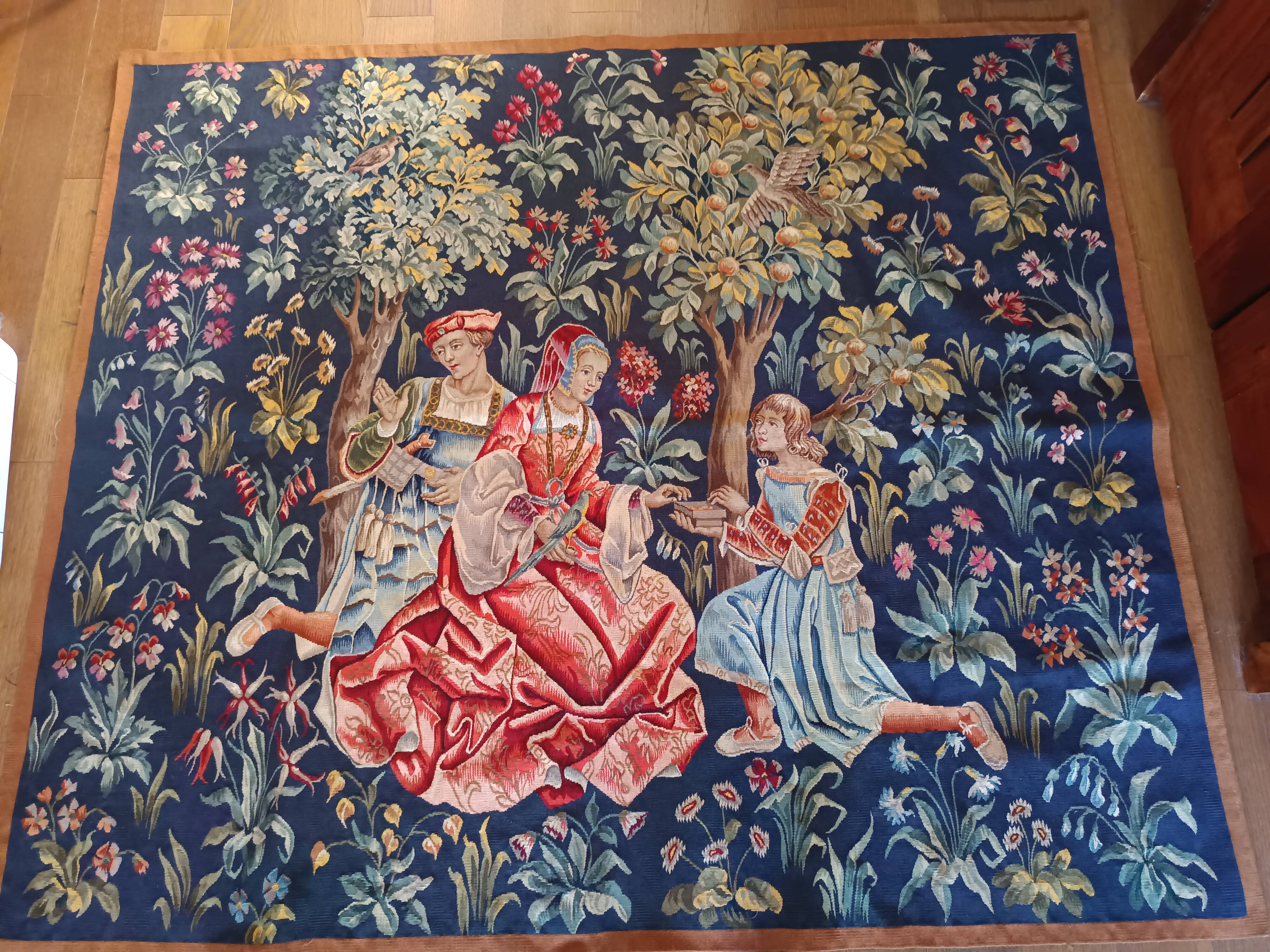 Grande tapisserie Jules Pansu –  La Dame au coffret  – Point d’Halluin