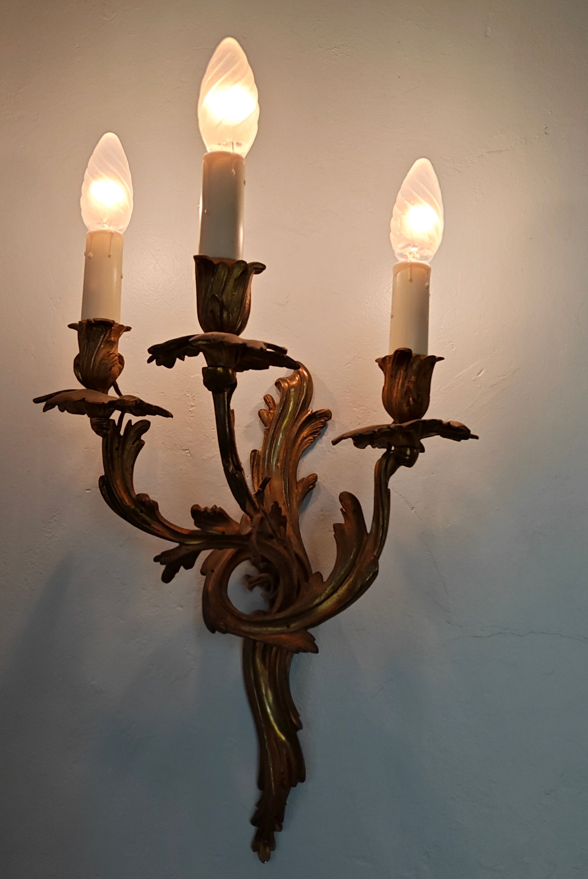2 Louis XV wall sconces with 3 branches
