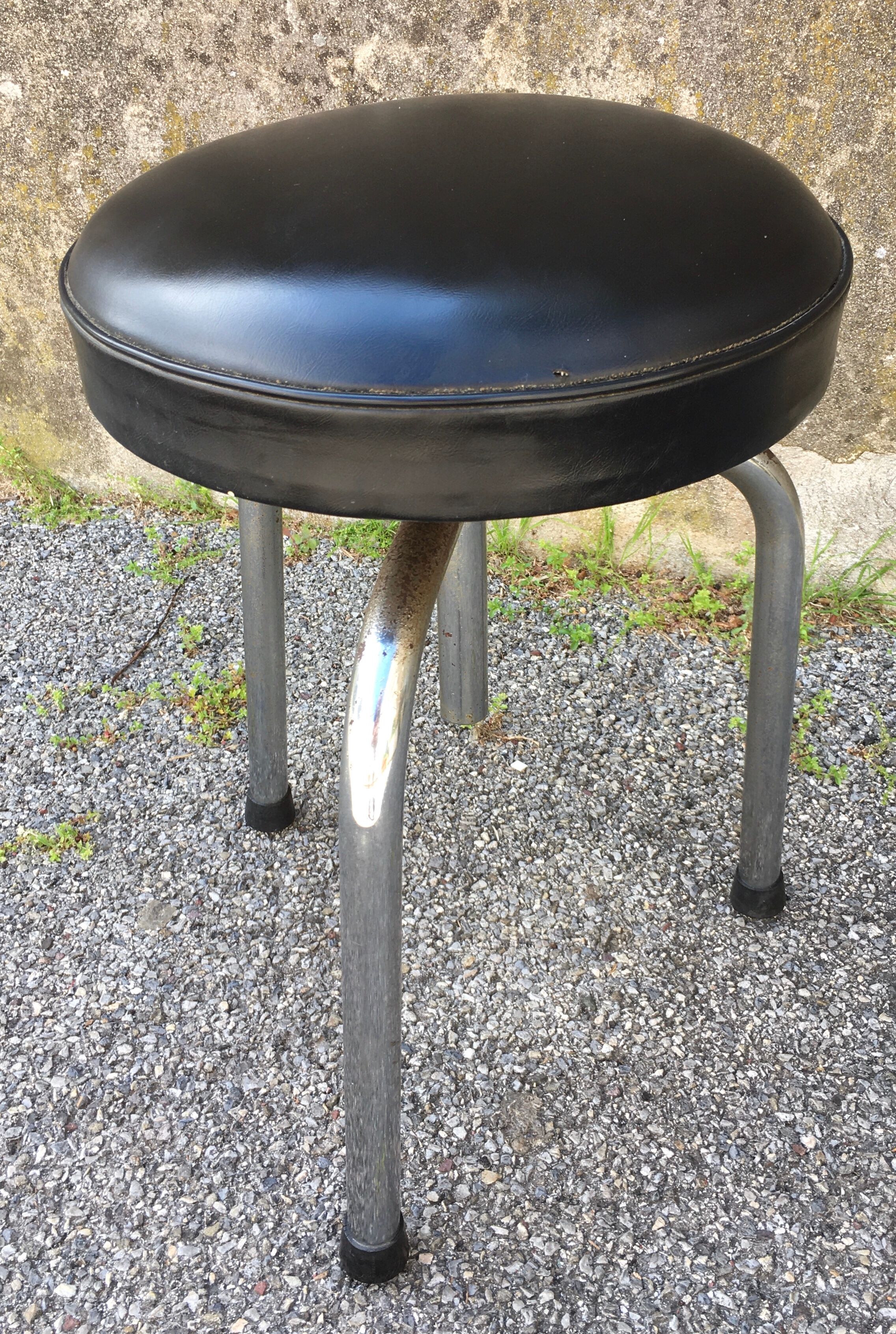 Stool in skaï and stainless steel