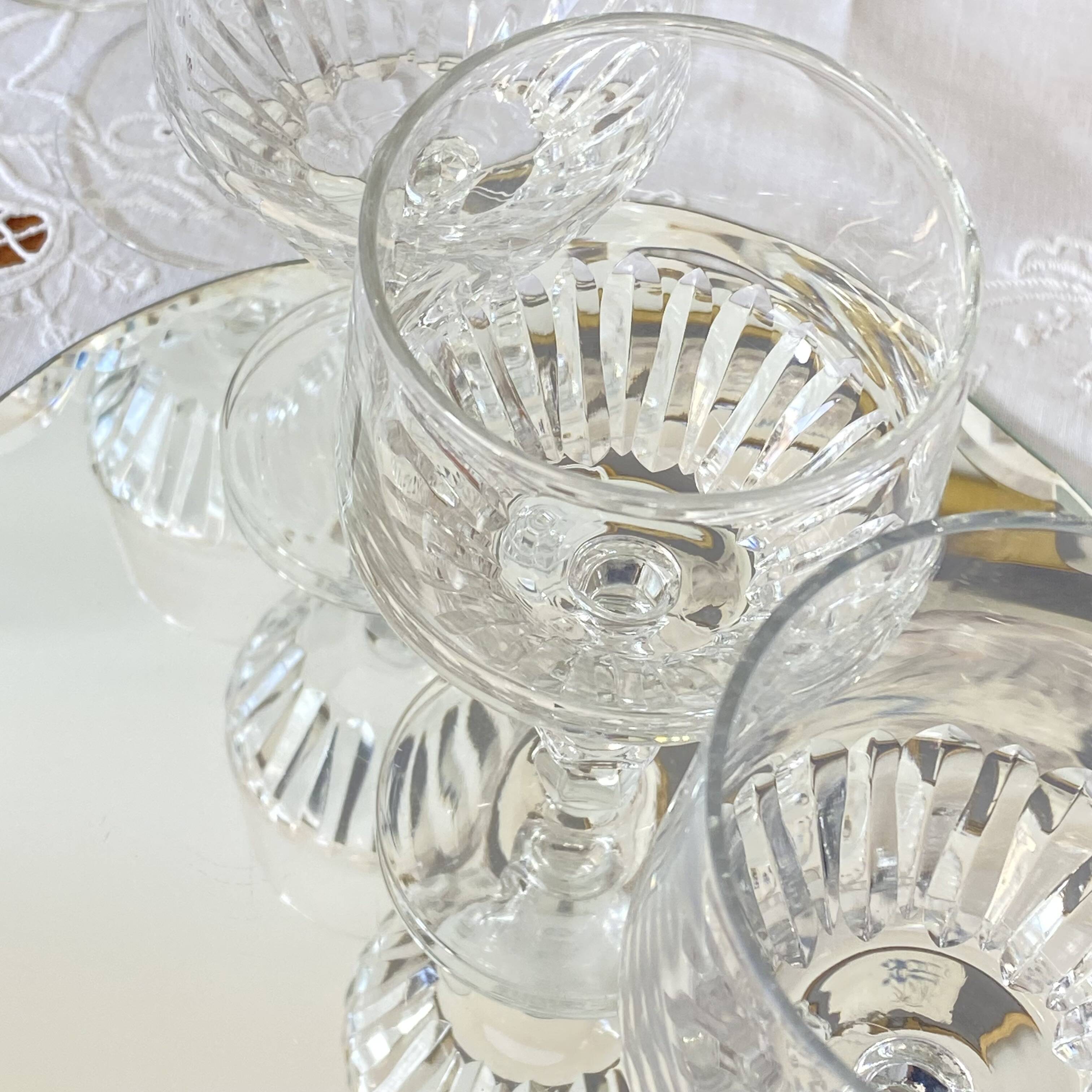 6 verres à pied anciens ciselés verre à vin ou à eau