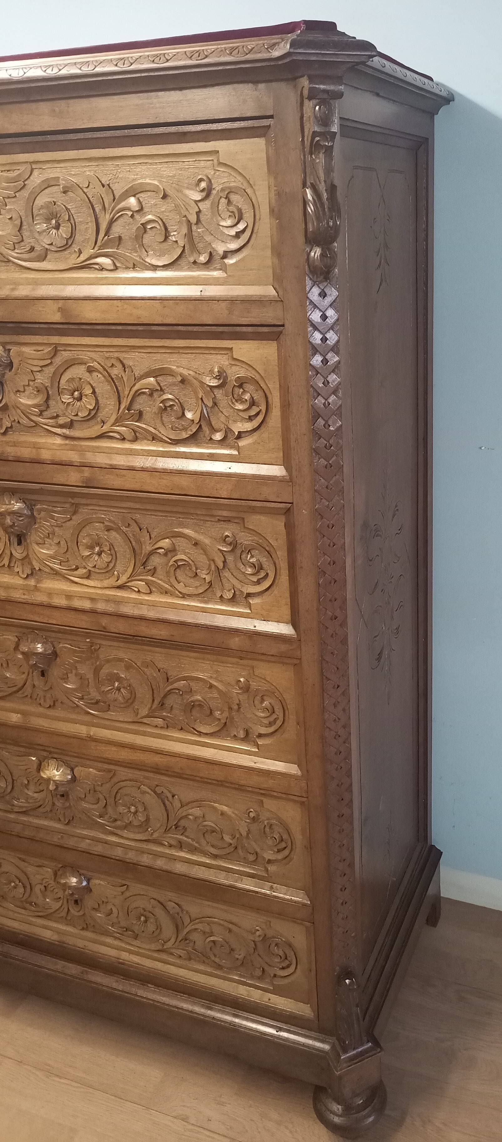 Commode à tiroirs ancienne en noyer italien du XIXe siècle