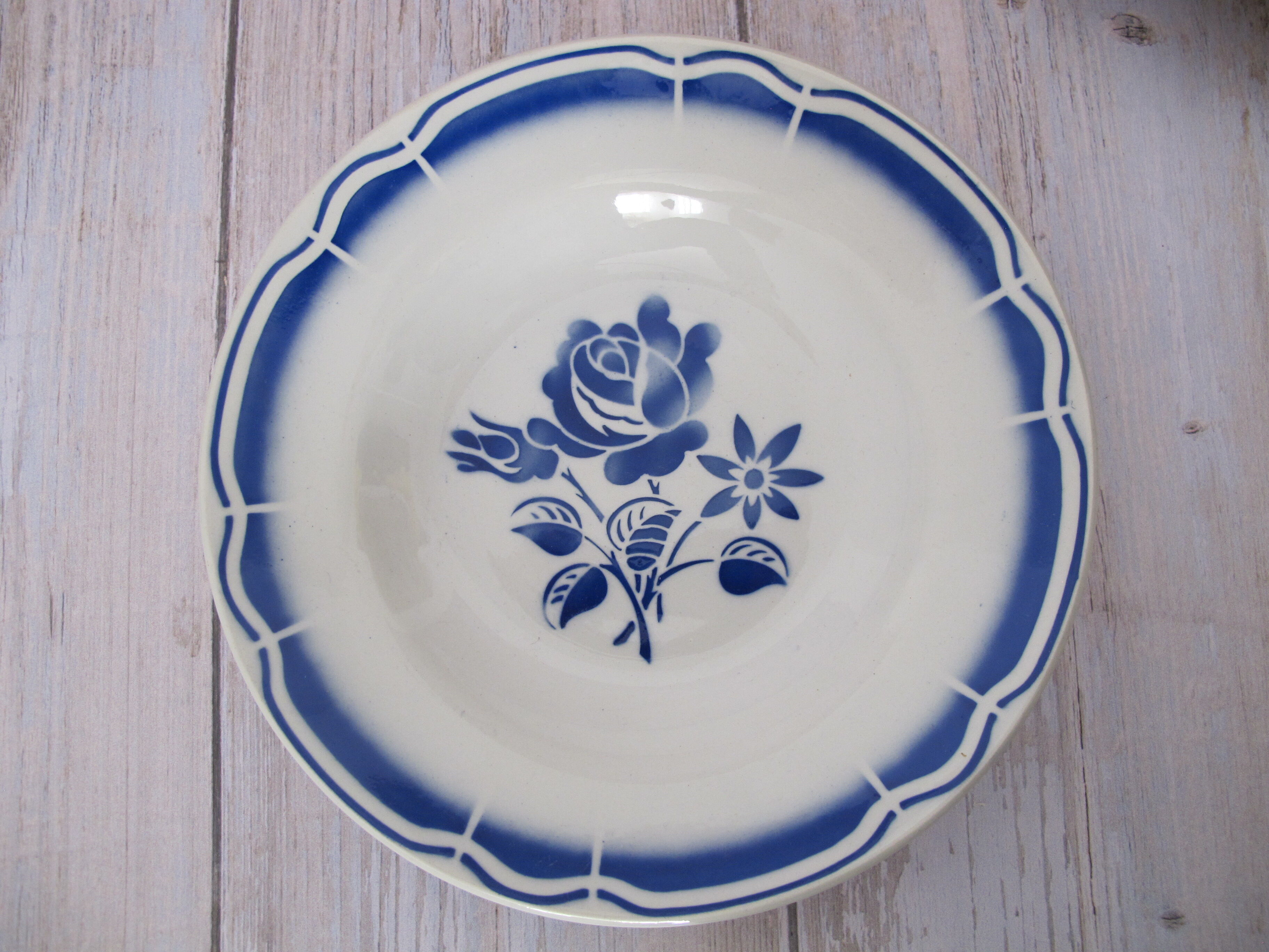 3 vintage hollow plates