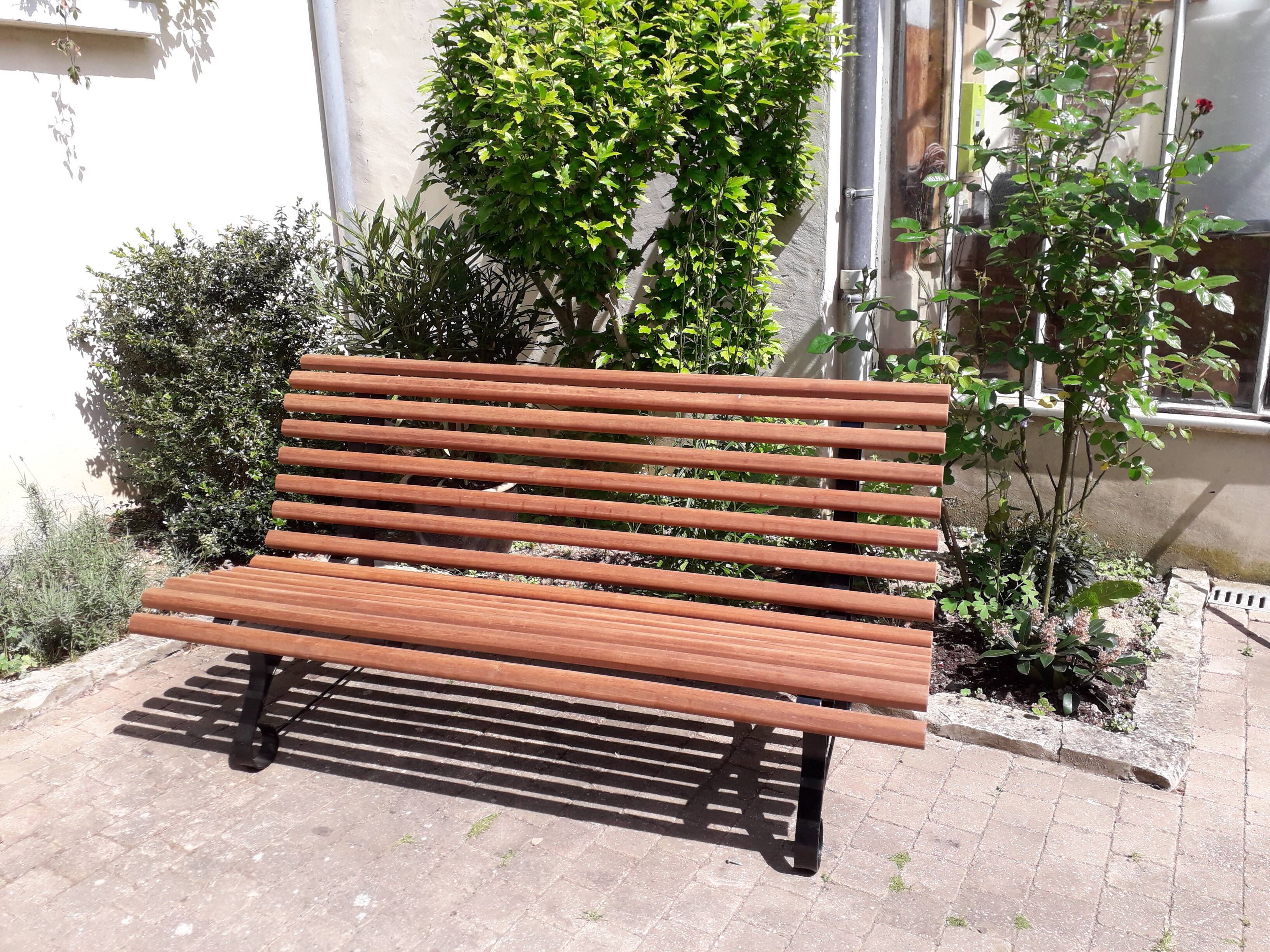 Garden bench