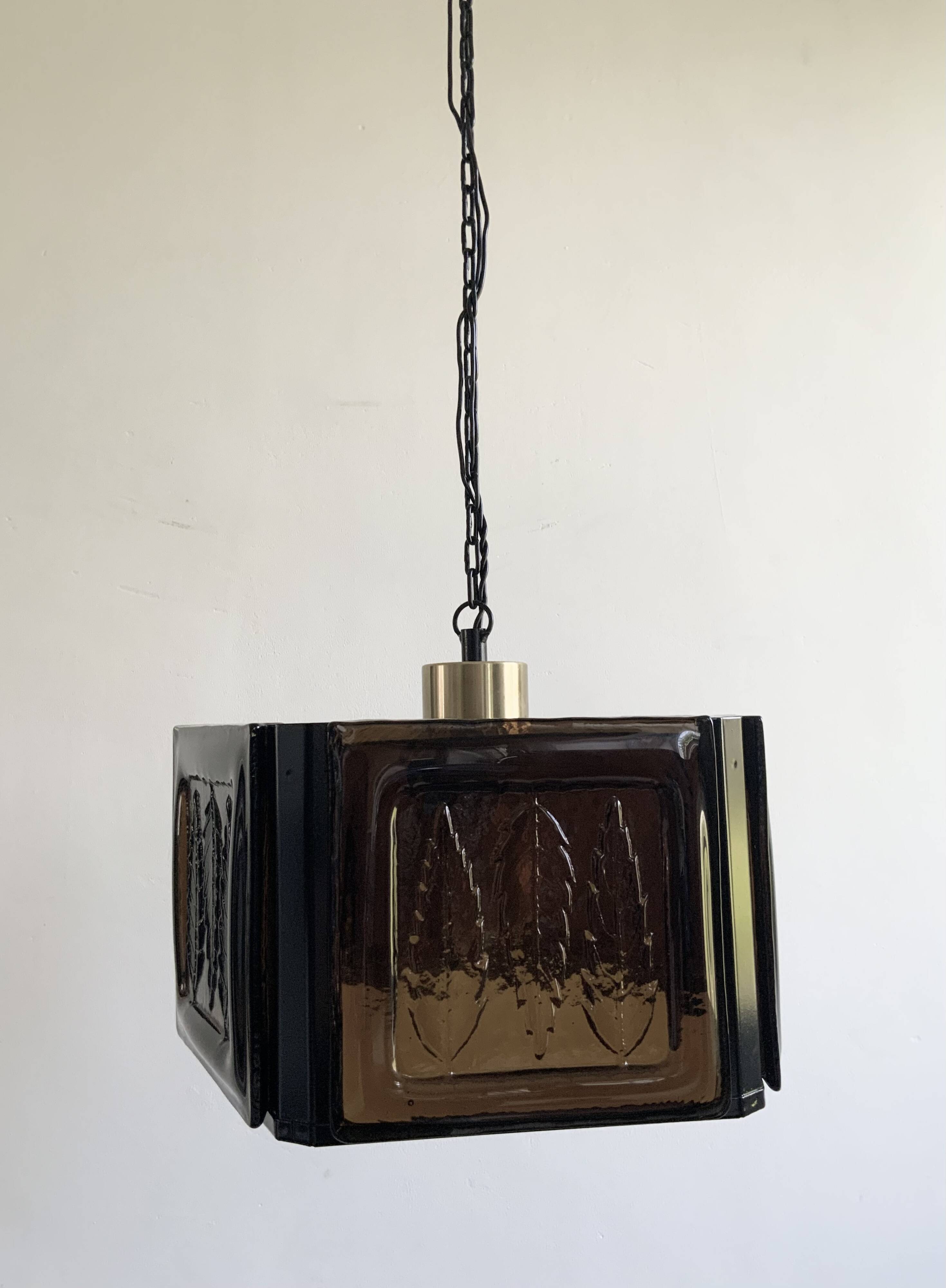 Suspension en verre ambré par Erik Hoglund Kosta Boda, années 1970