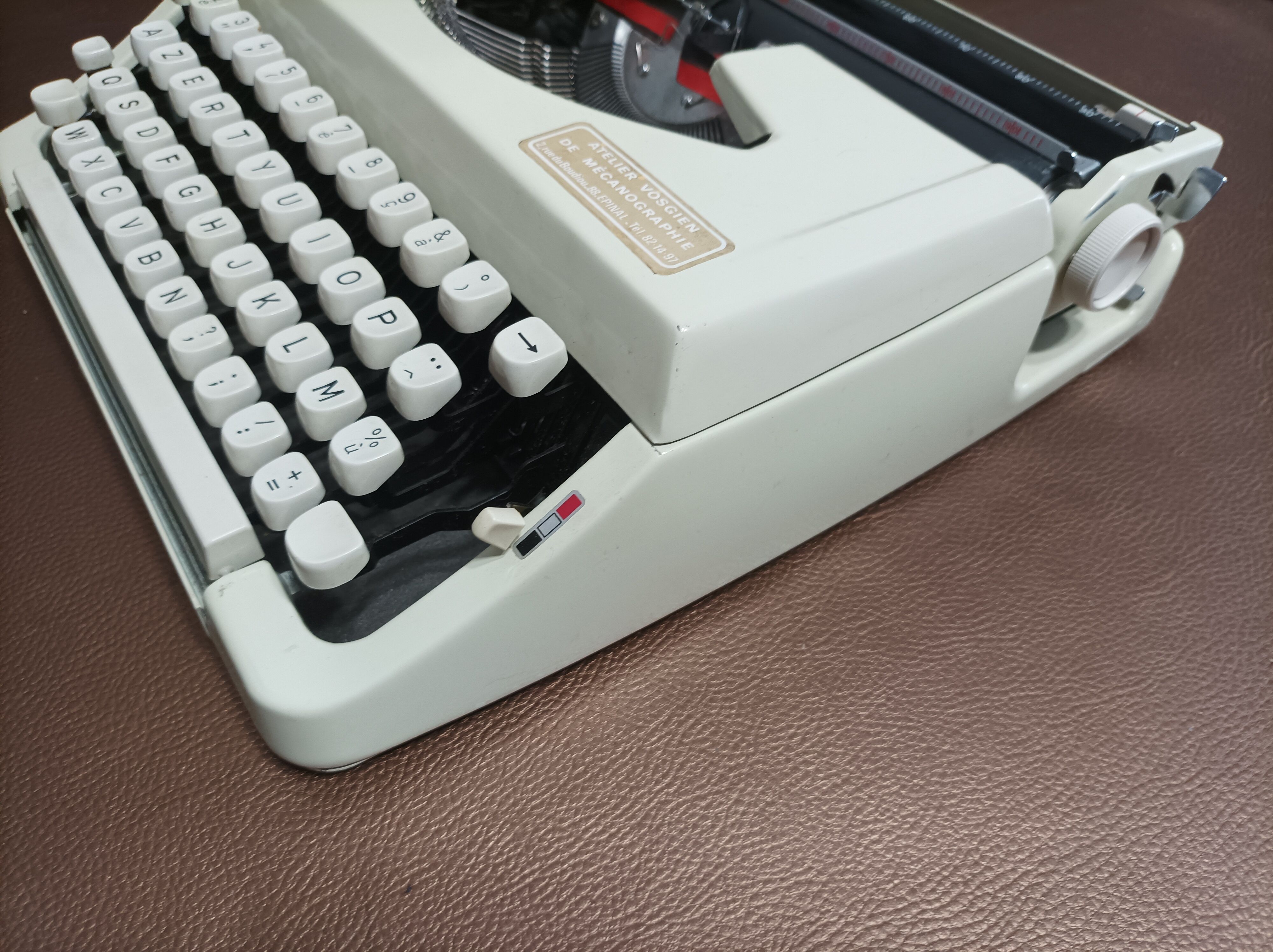 Typewriter Brother model 200 Beige Ribbon NEW