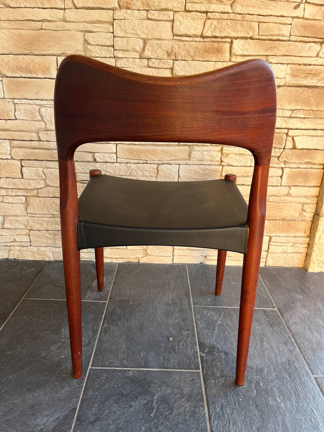 Vintage Scandinavian chair from the 1960s, teak Niels Otto Møller chair.