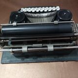 Olympia model Filia, typewriter 30s/40s Functional