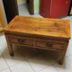Table basse asiatique forme épuré et sobre vers 1970