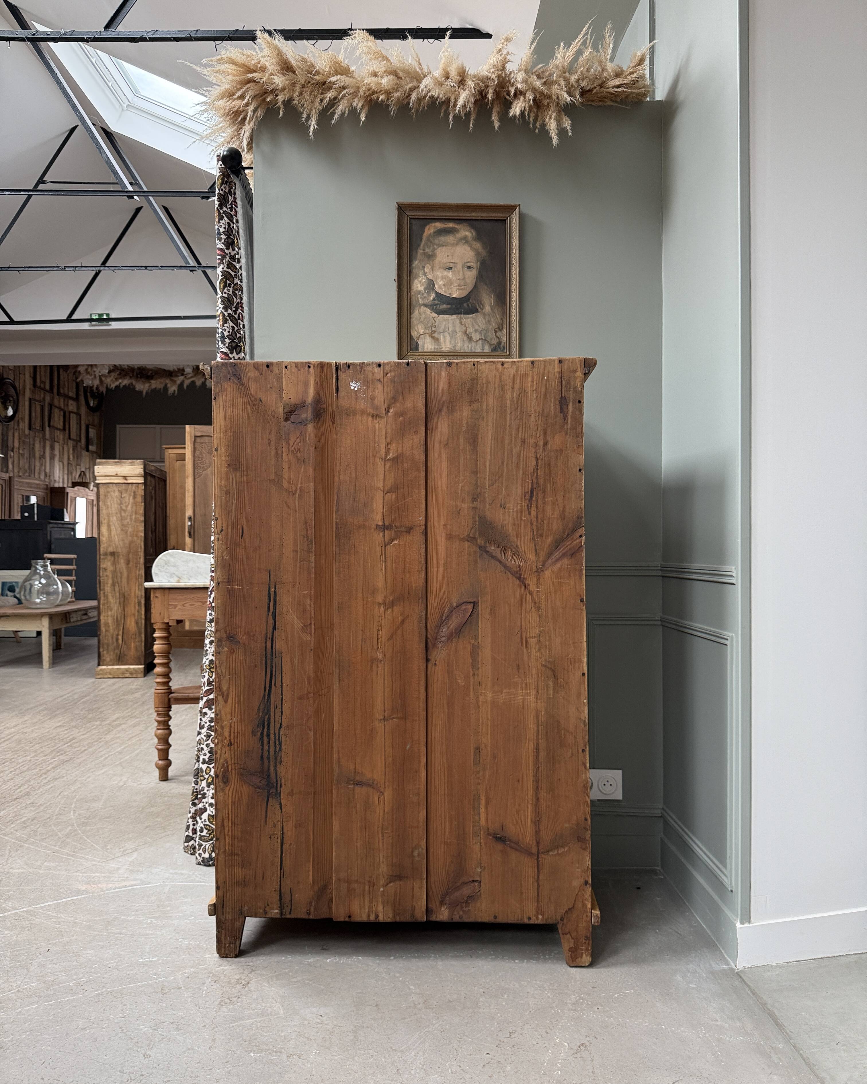 Chic country-style buffet (renovated)