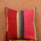 Coussin en laine rayé multicolore
