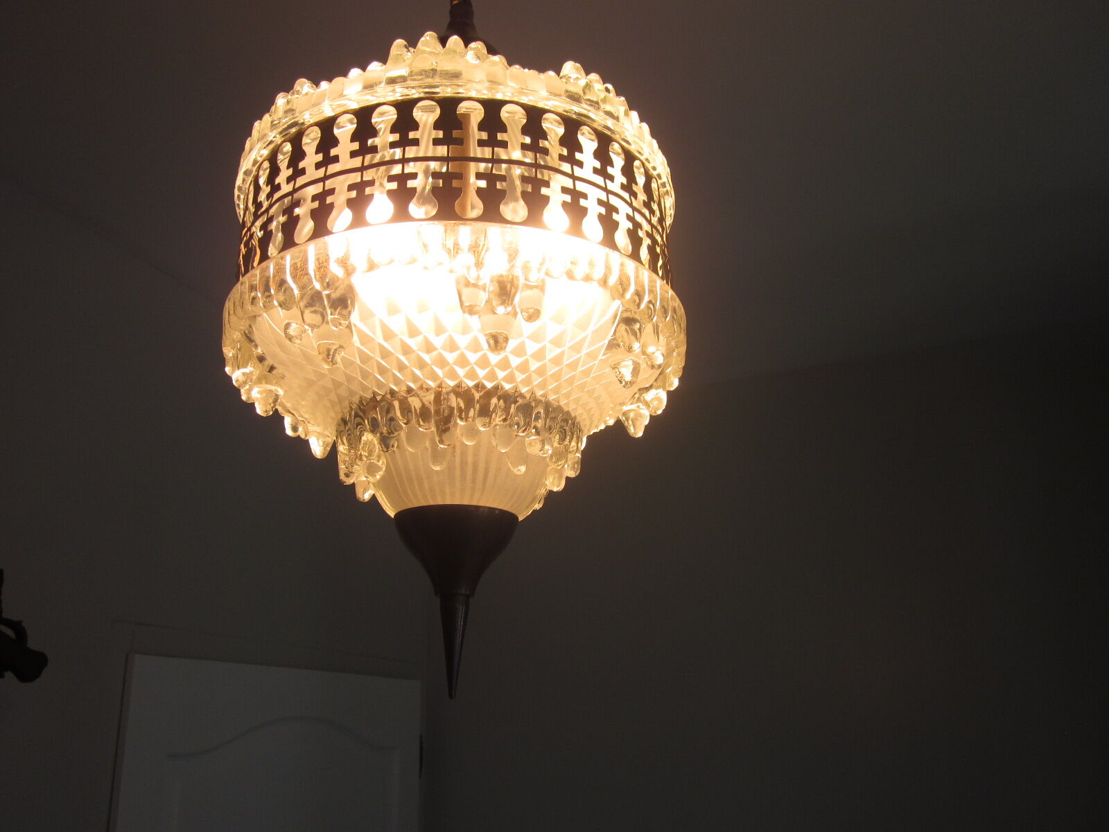 Art deco hanging lamp