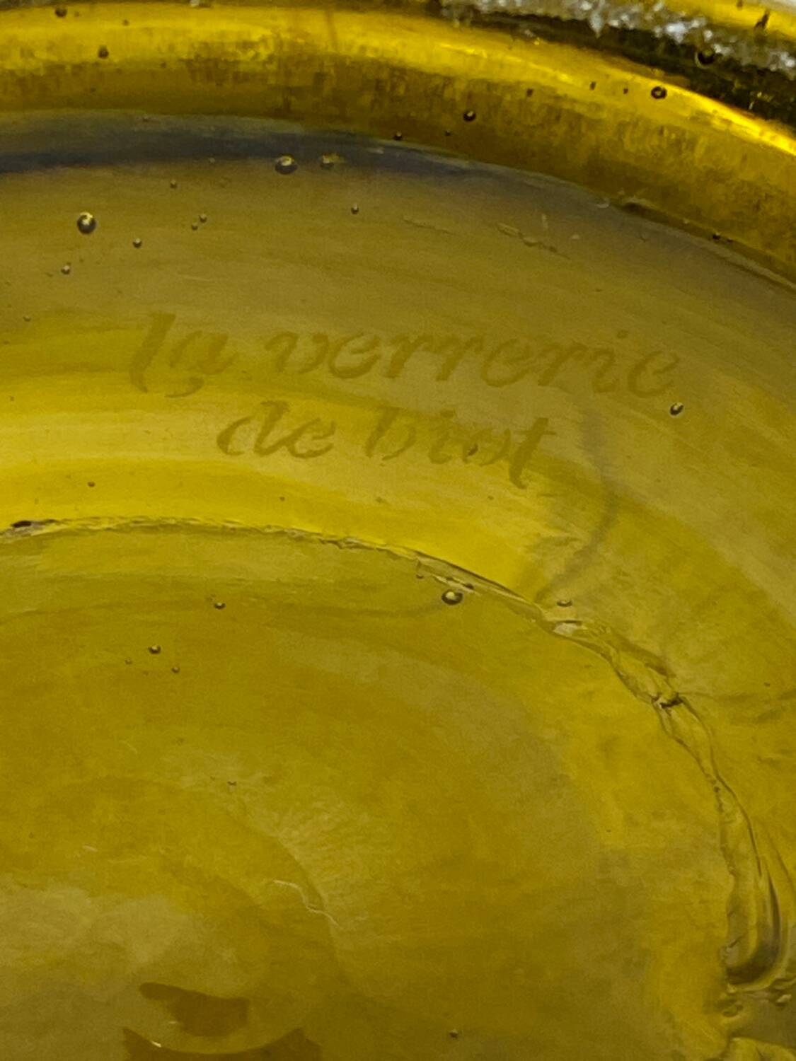 Grand vase en verre bullé et soufflé Biot