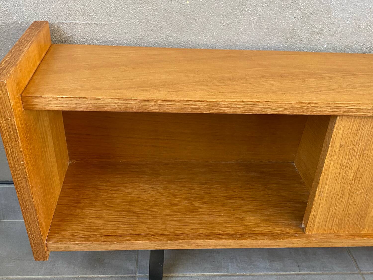 Low vintage sideboard (shallow)