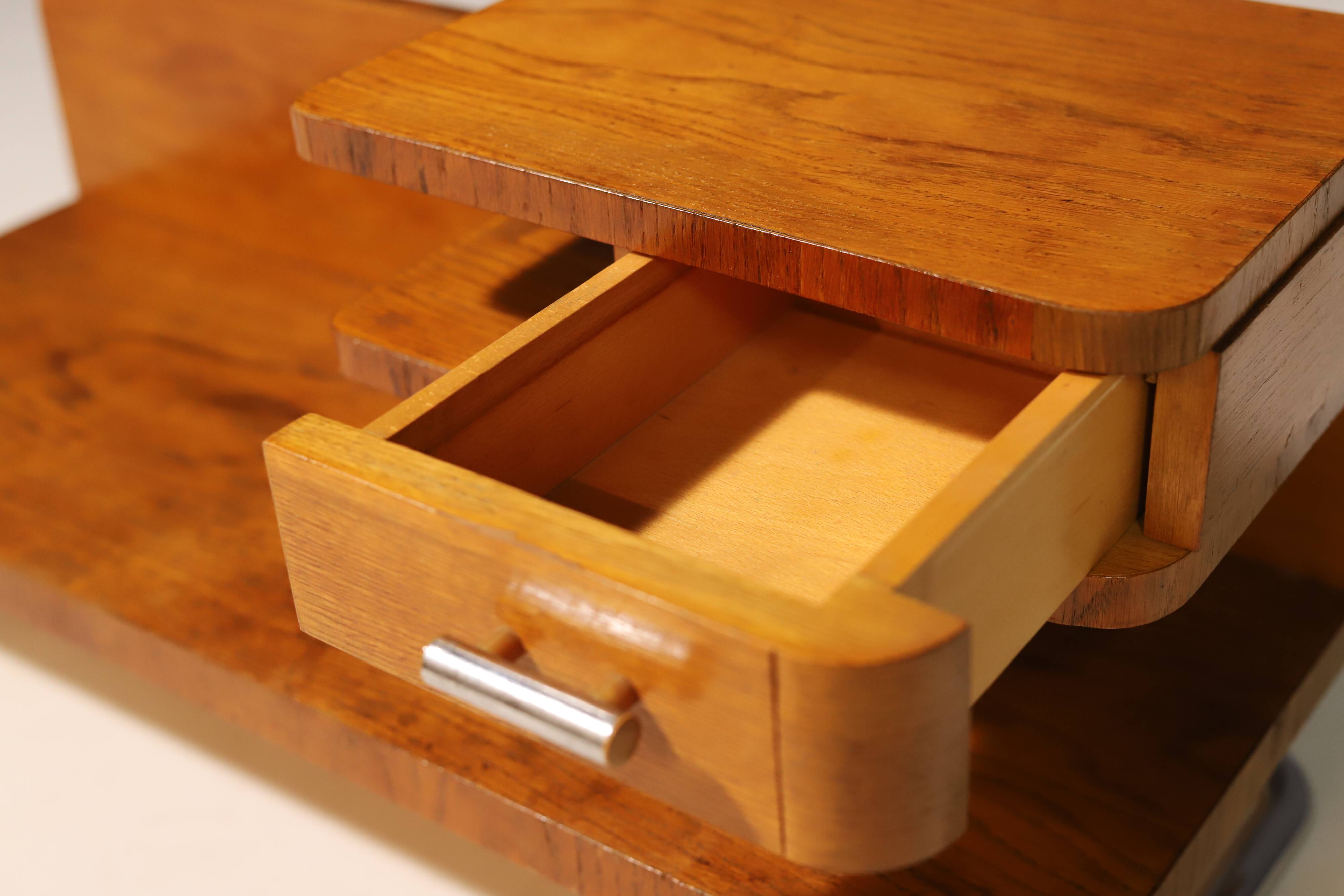 Functionalist Side/Night Table | Kovona, 1940s