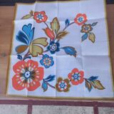 Serviettes de table fleuries neuves vintage