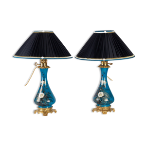 Paire de lampes en porcelaine