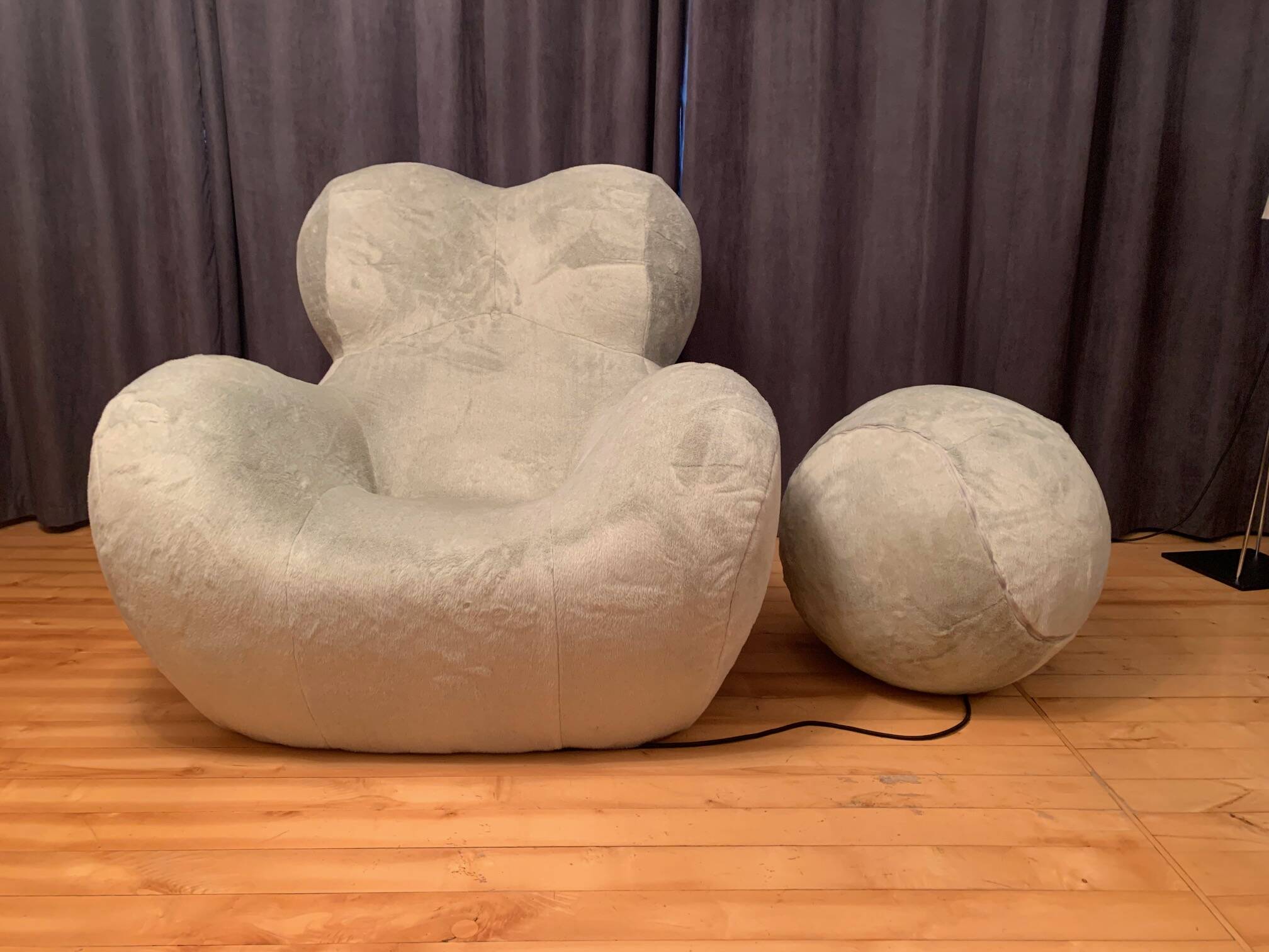 Big Mama" armchair designed by Gaetano Pesce, UP limited 40, B&B Italia