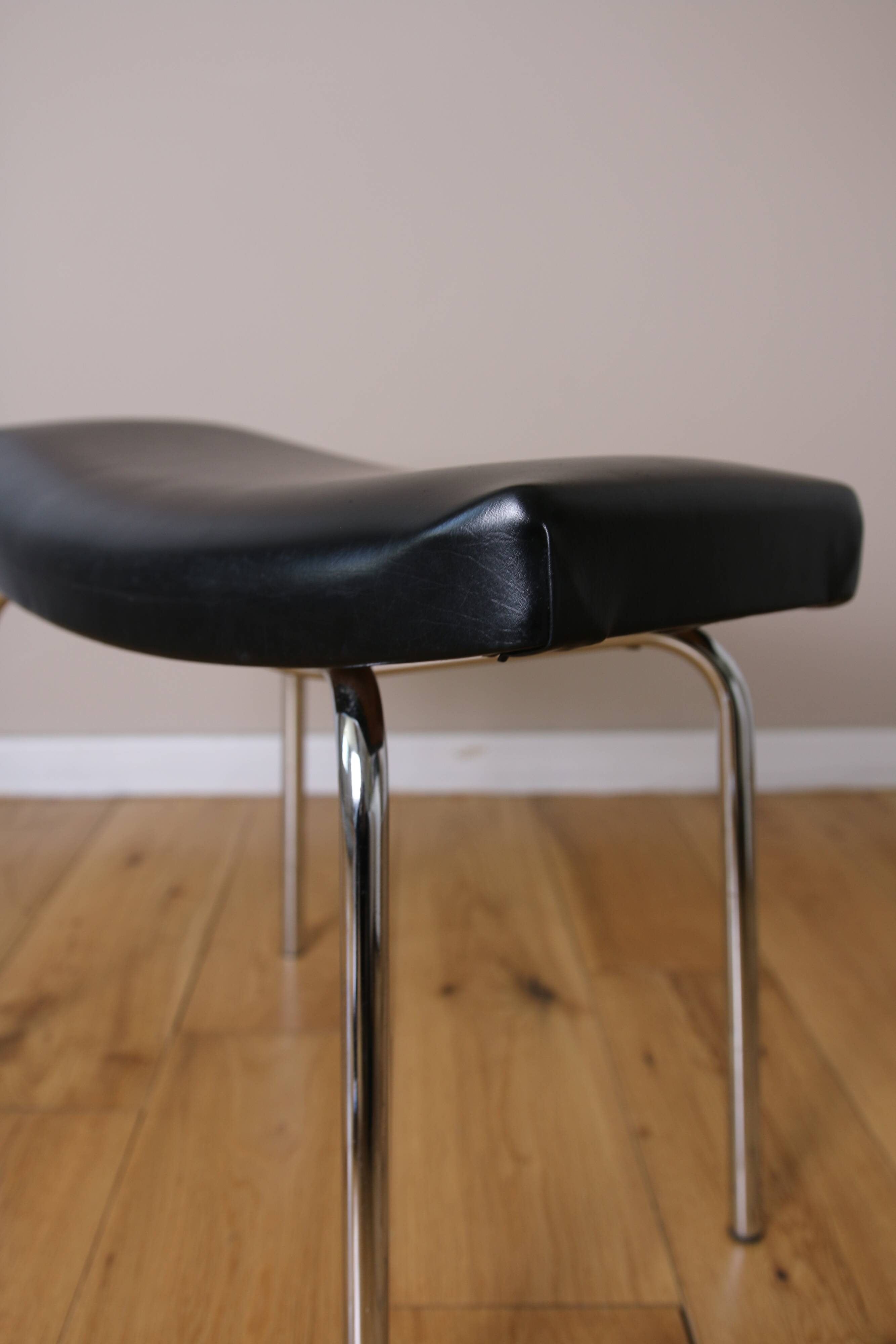 Stool, Footrest “Bull” Pierre Guariche, Meurop, 1950-60