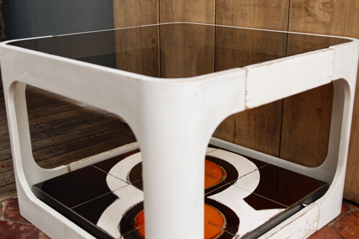 Vintage coffee table 70s