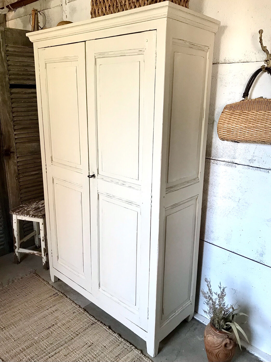 Parisian cabinet