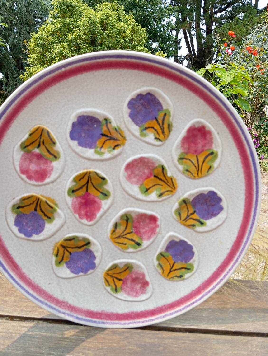 Oyster dish with flower decoration from Ninon de MBFA - Pornic