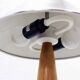 Lampe de table en hêtre et métal chromé