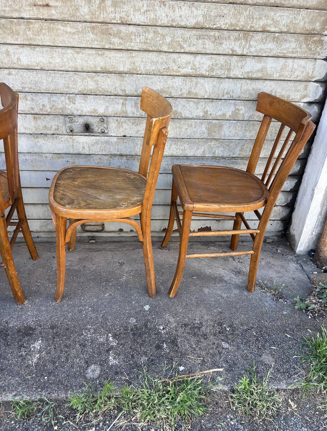 (Lot) 4 vintage wooden bistro chairs by Baumann