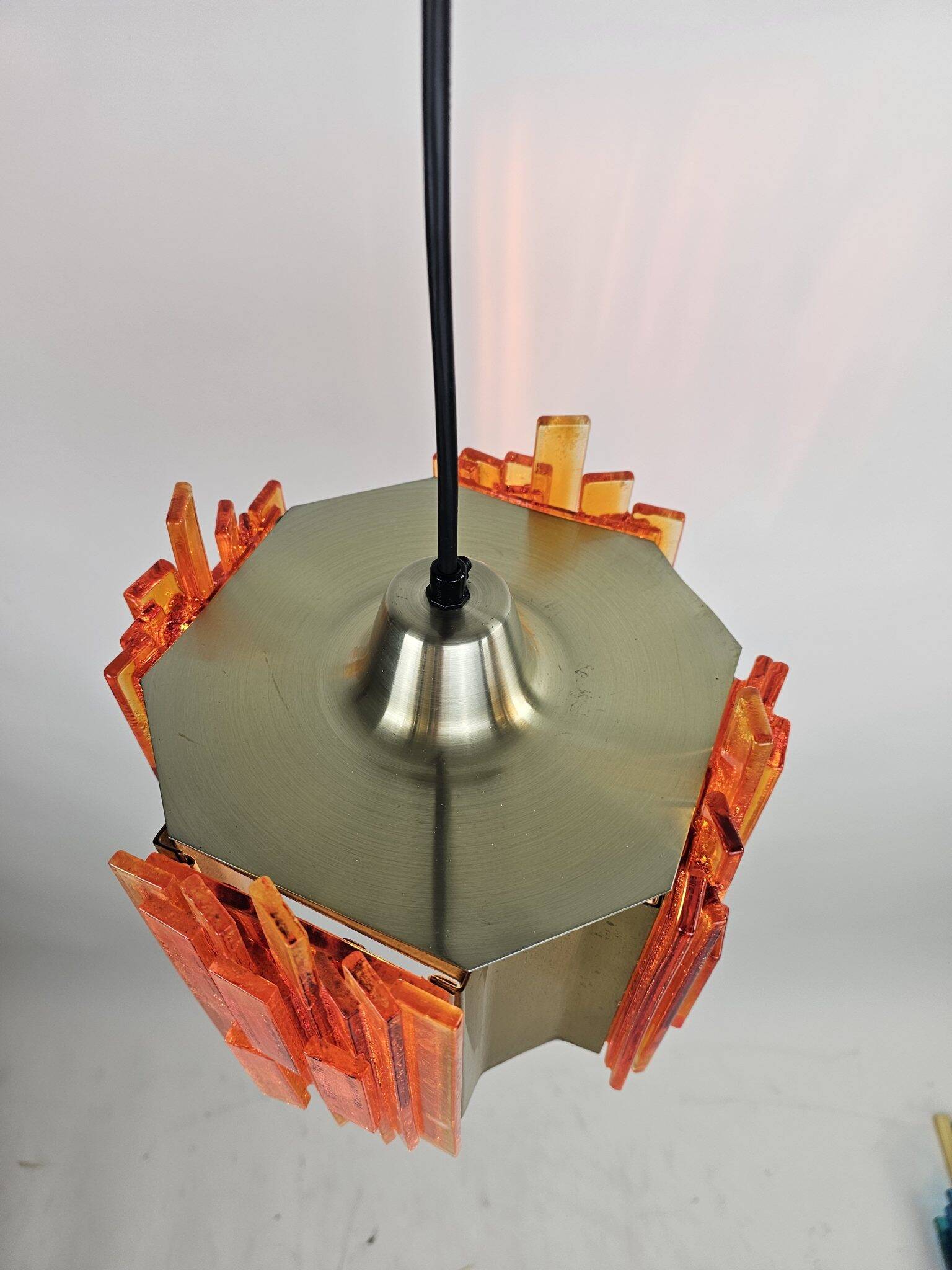 Suspension Claus Bolby en laiton et plastique danois des années 70