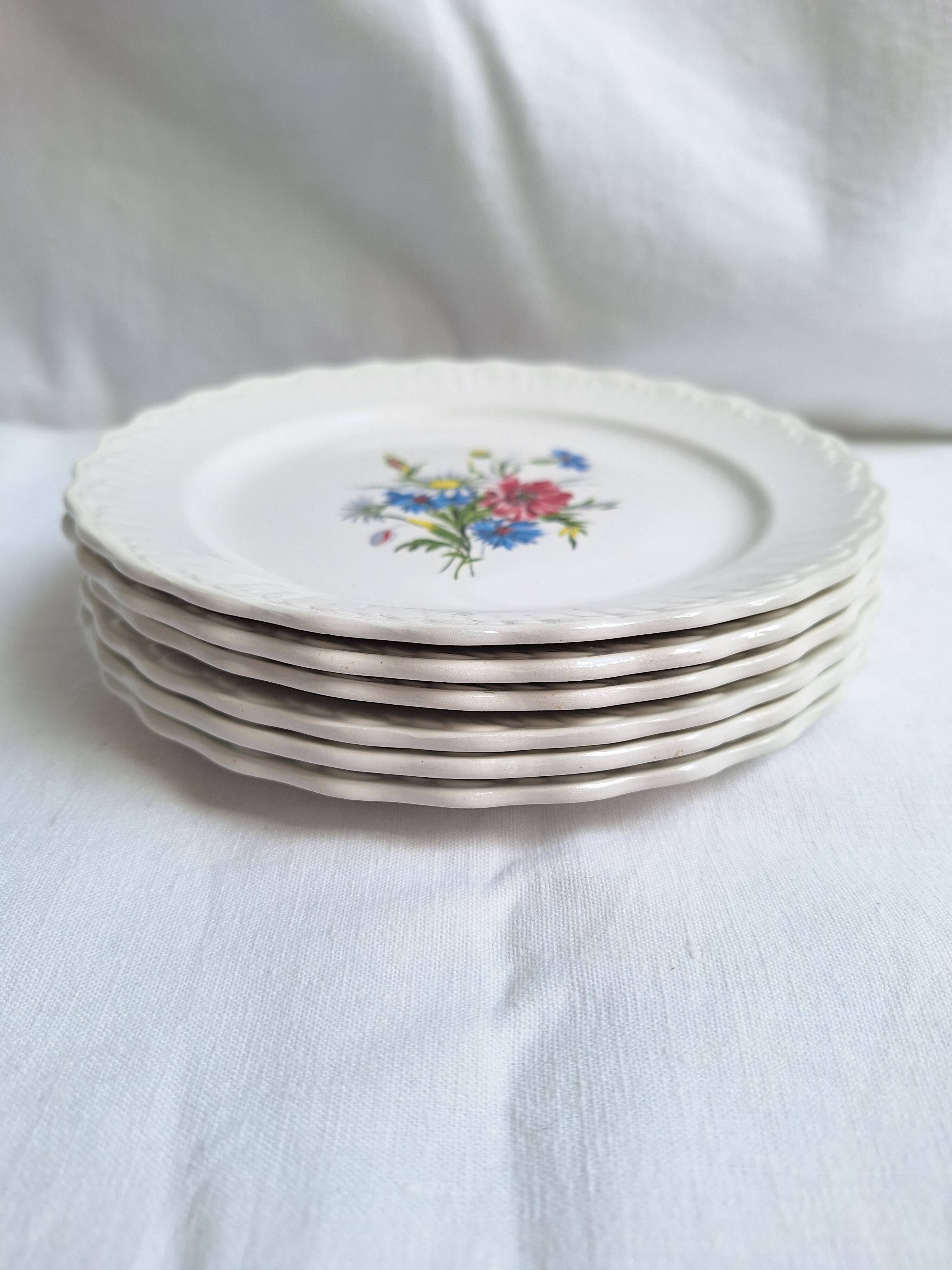 Assiettes à desserts à fleurs vintage