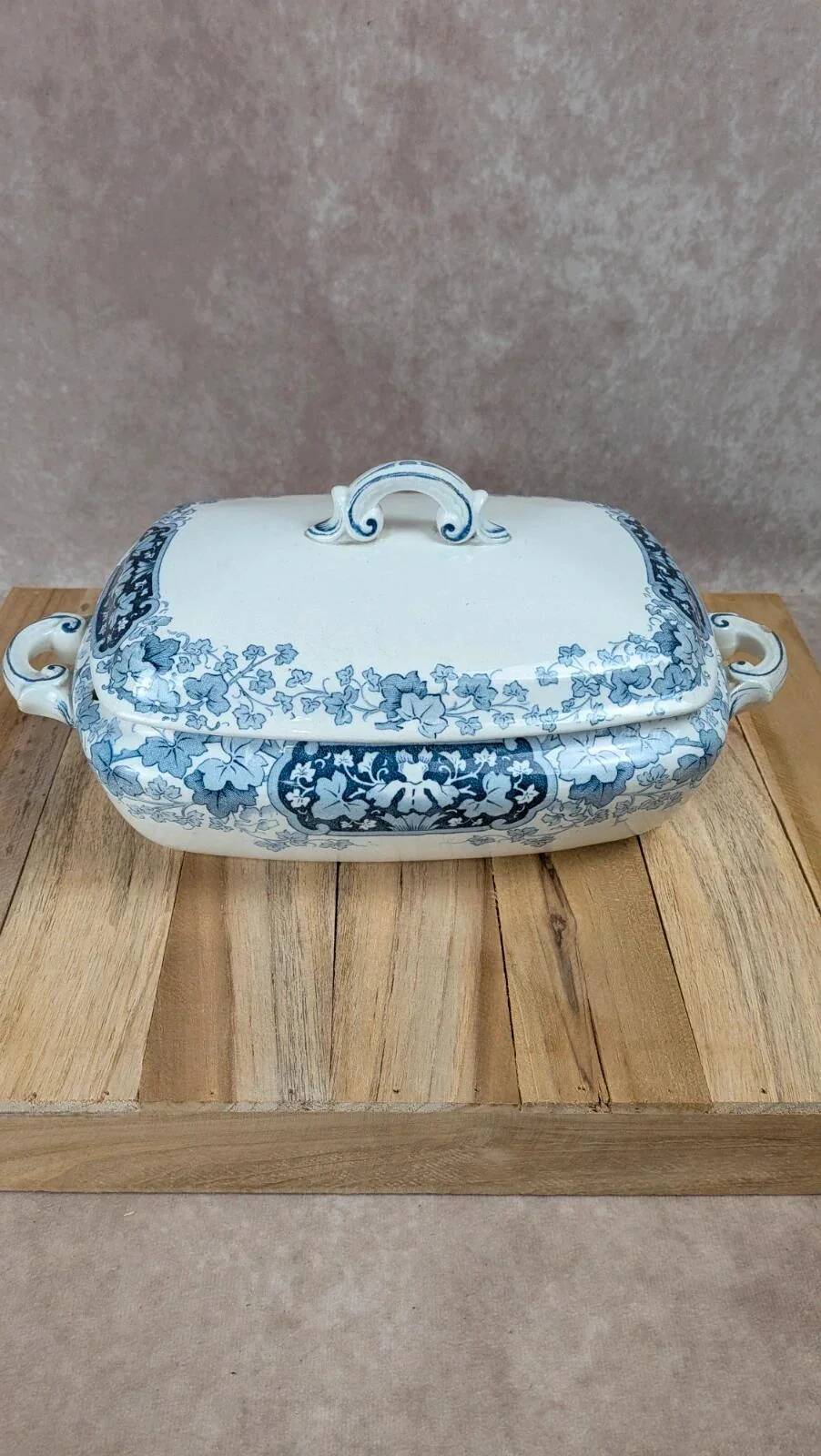 Légumier ancien KG Lunéville modèle Marceau décor bleu