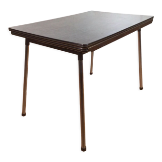 Formica extendable table