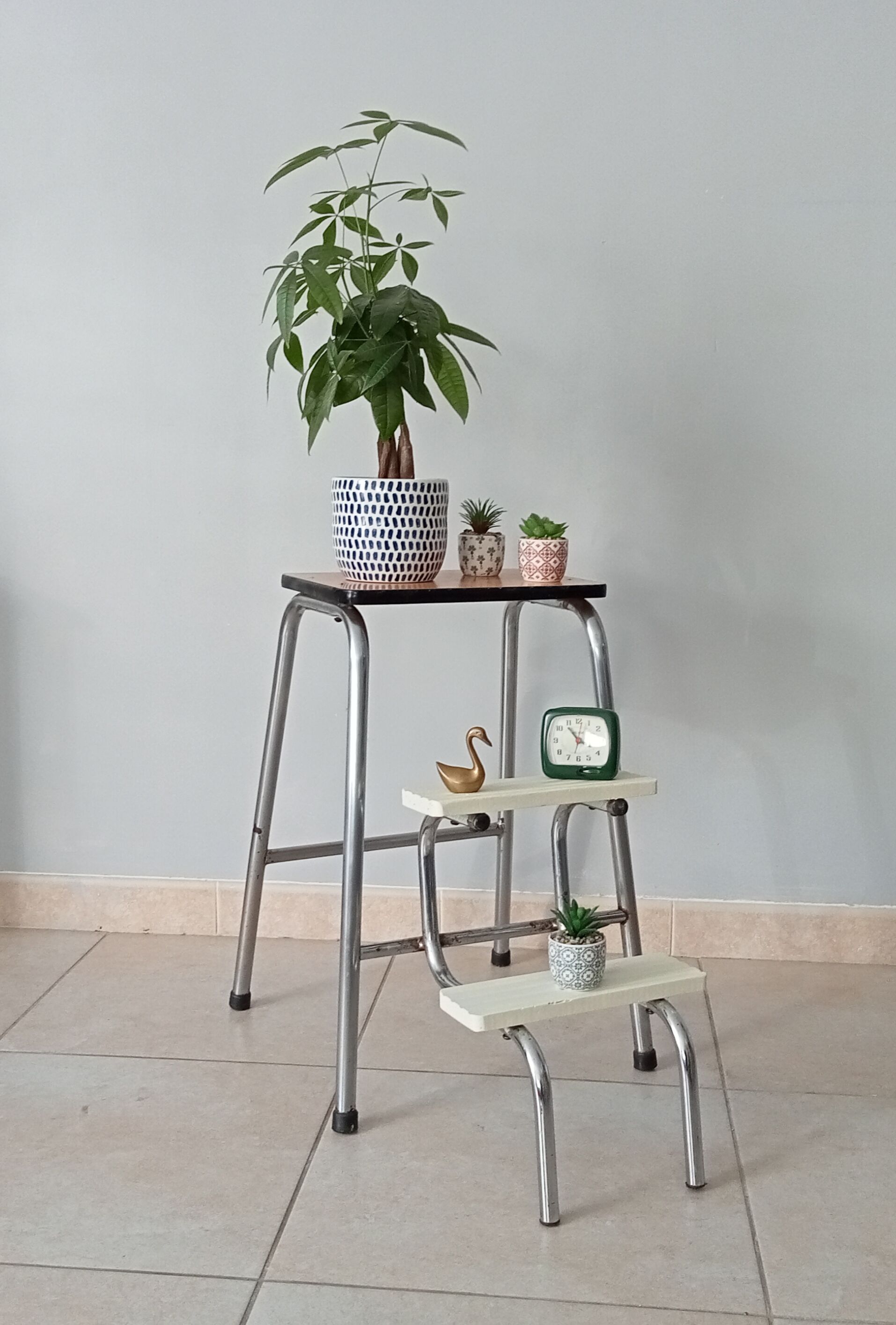 Vintage folding stepladder 60s