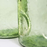 Deux verres vert glacé