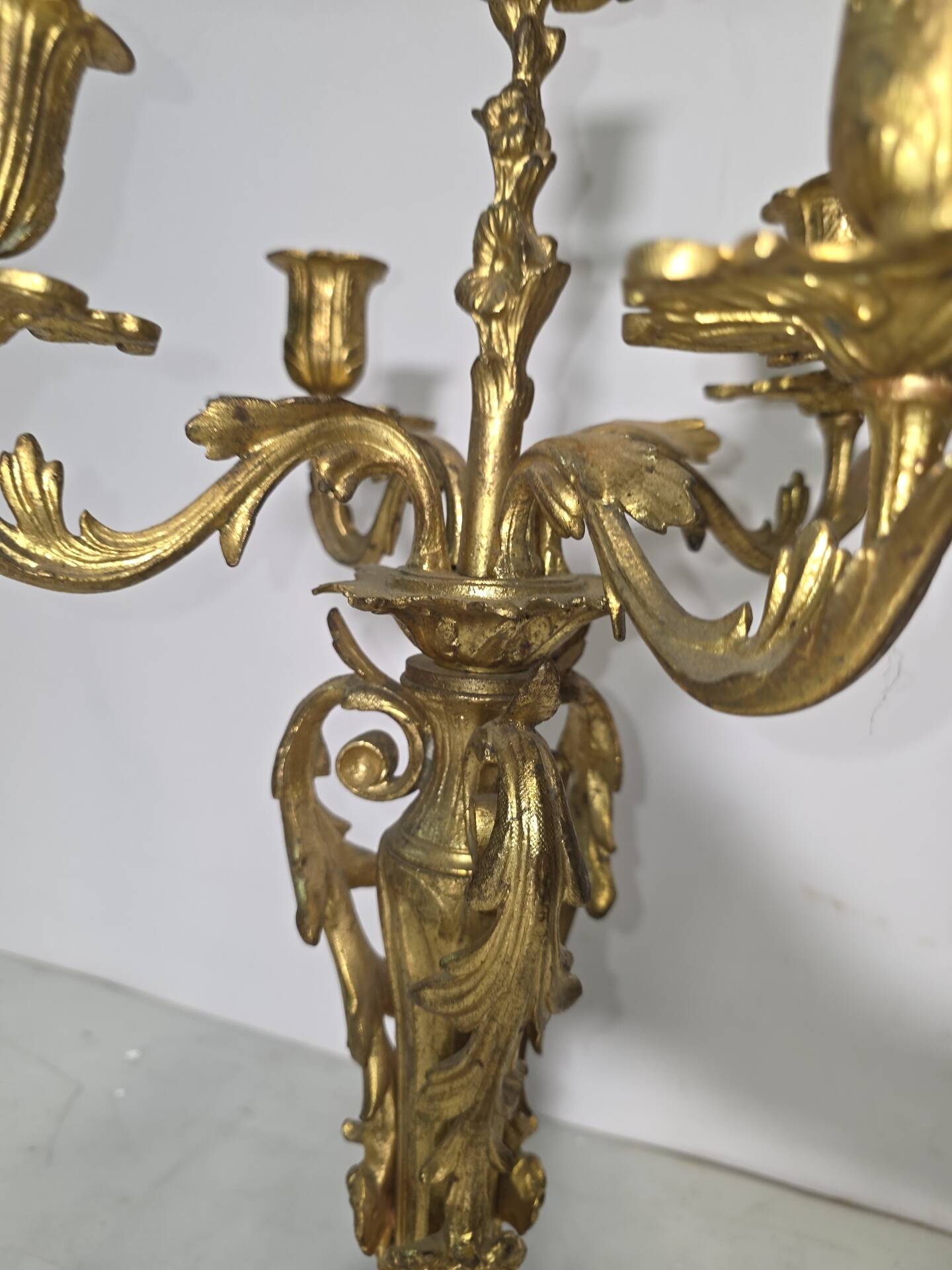 Louis XV style chandelier in gilded bronze