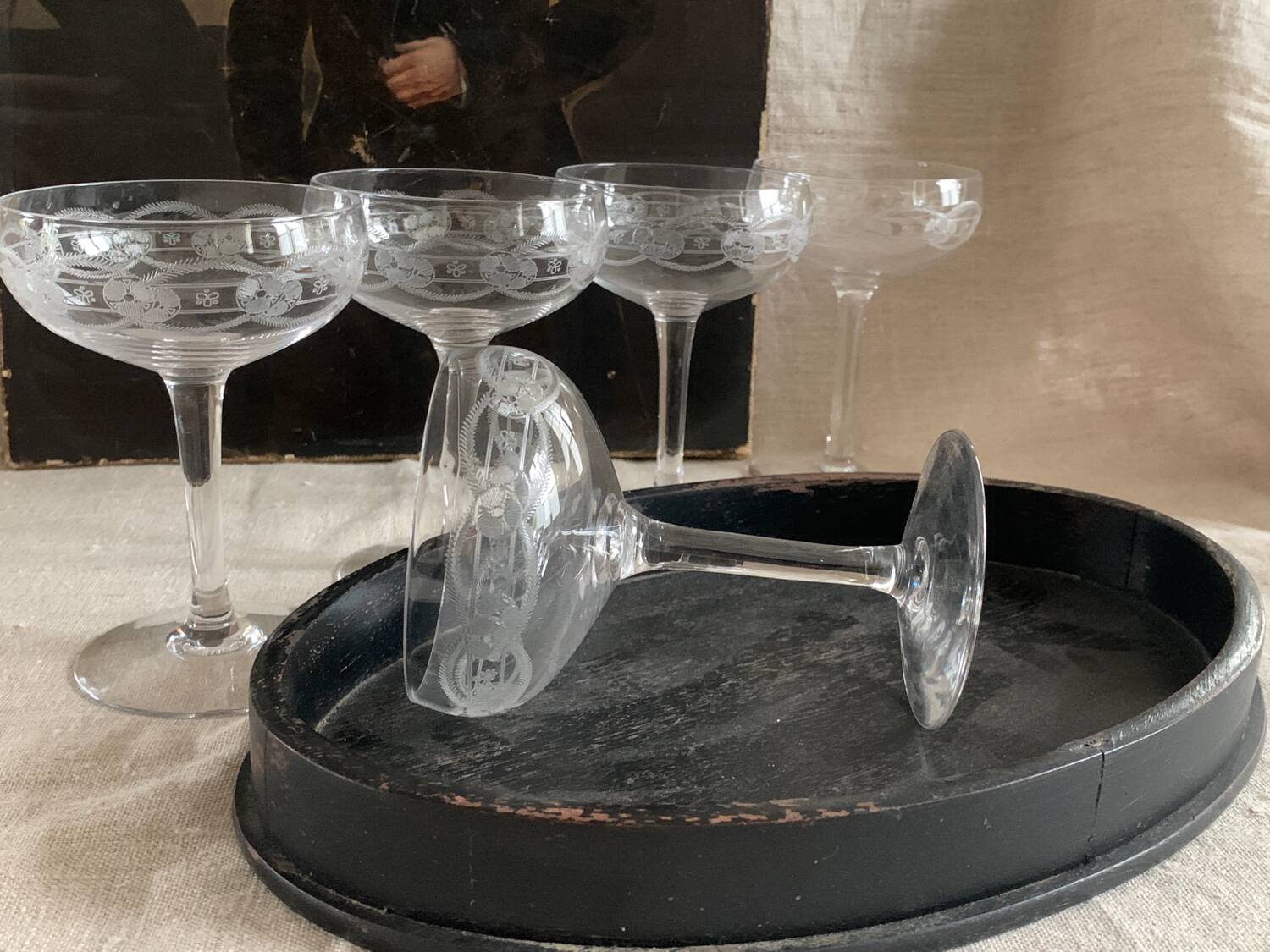 5 coupes à champagne en cristal gravé