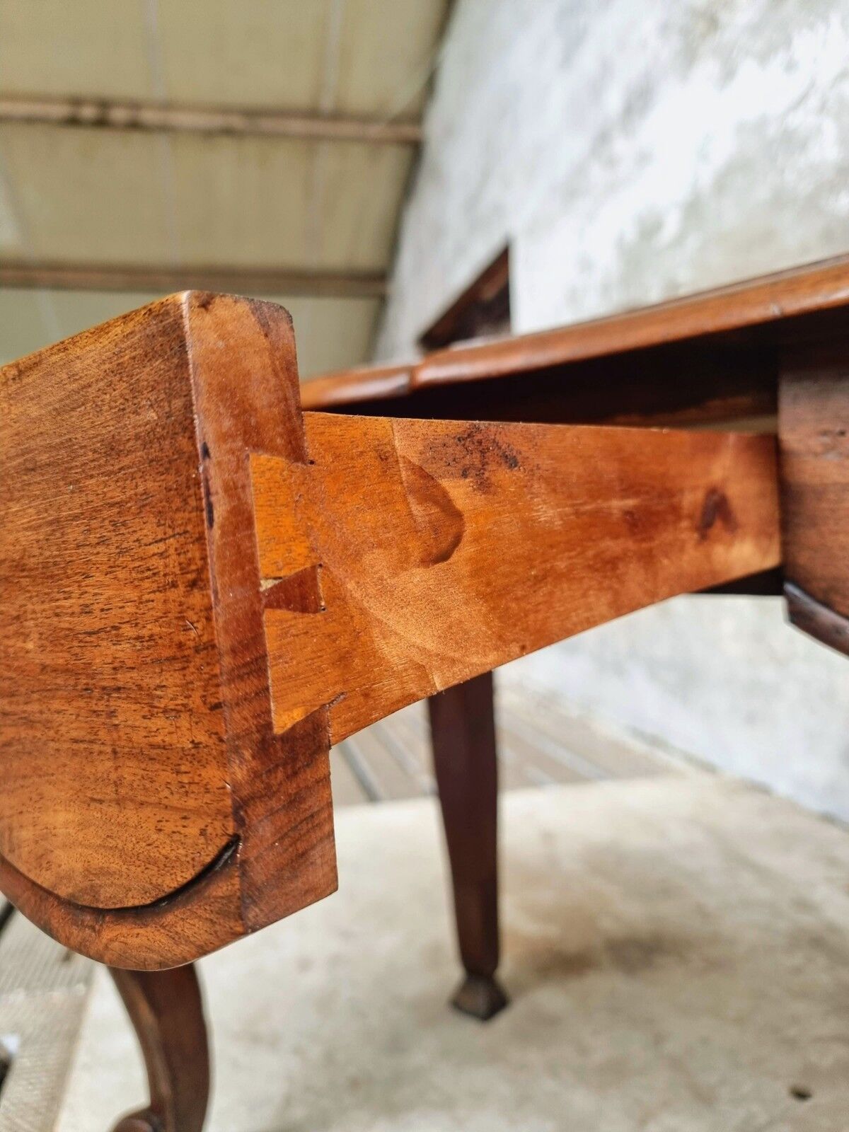 Table à manger, table d'appoint, bureau noyer 70x173cm