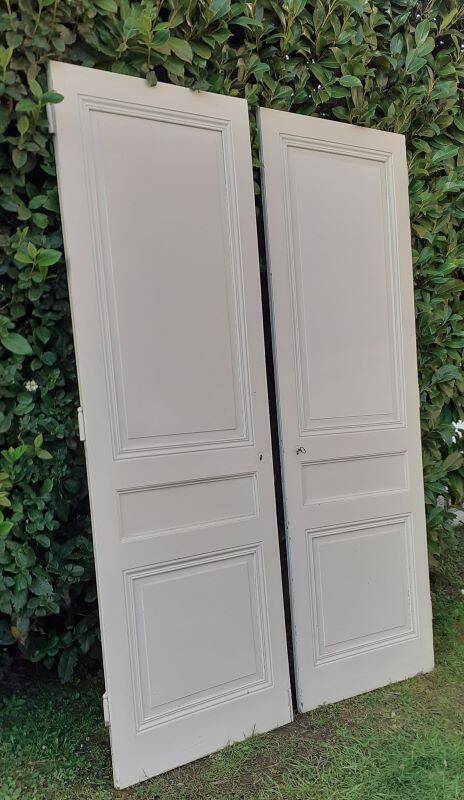 Pair of old cupboard doors h220.5xL75cm each