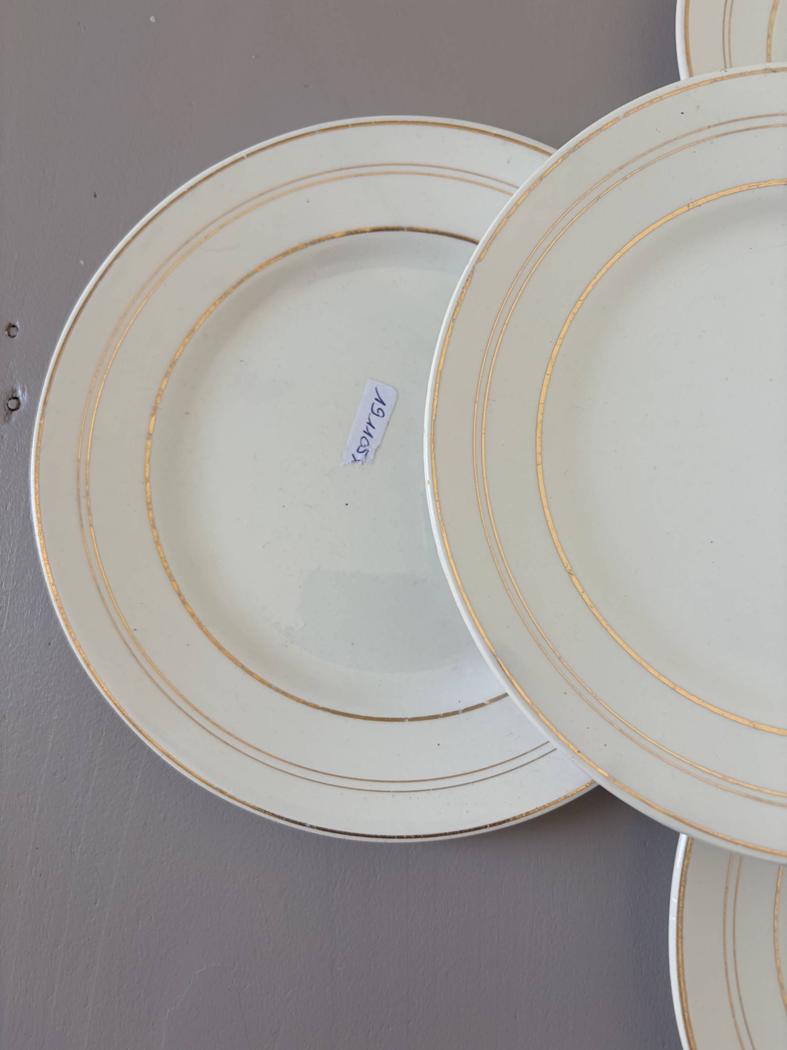 4 dessert plates in porcelain from St Amand 191105