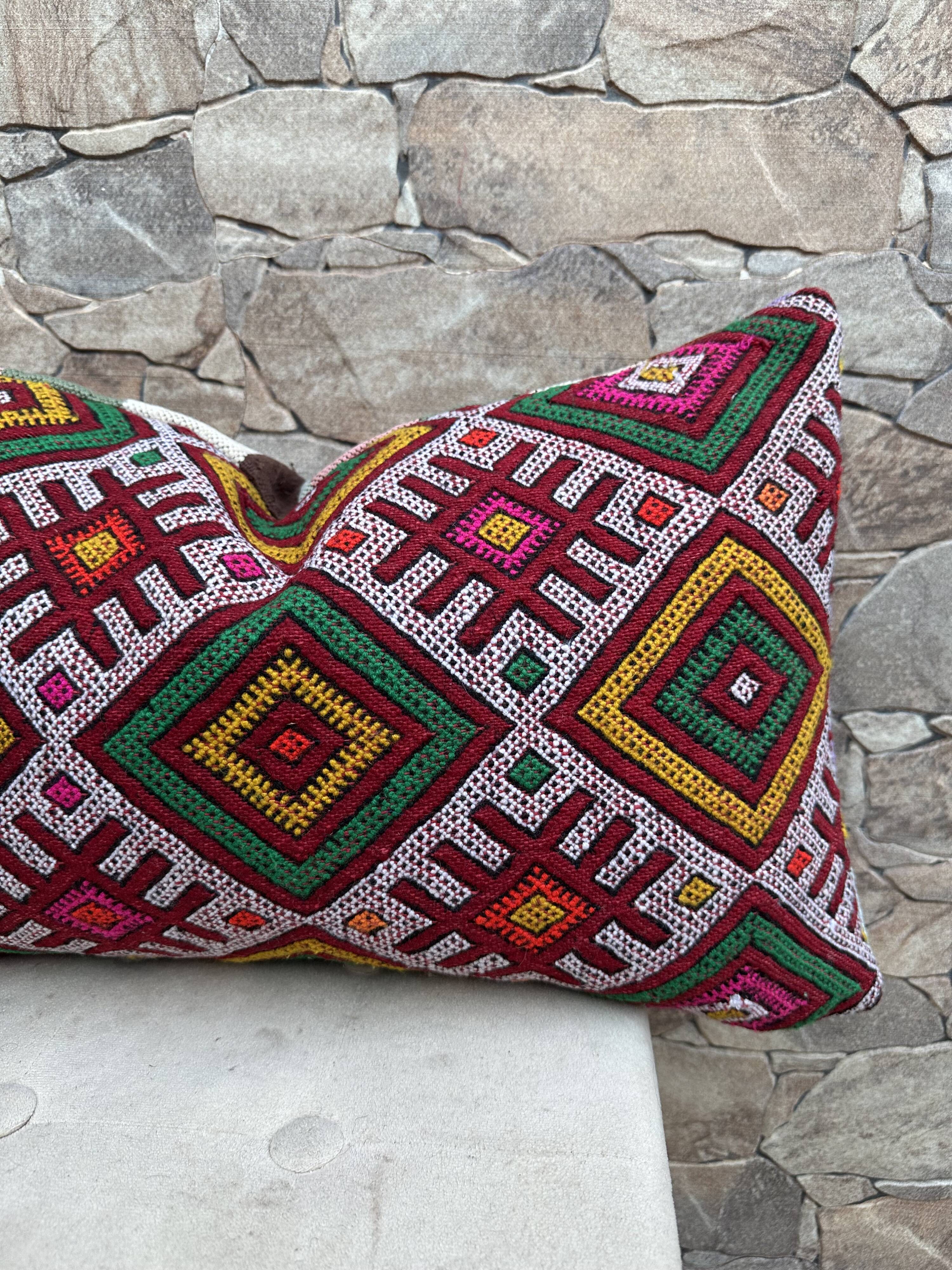 Vintage Moroccan Berber wool cushion cover