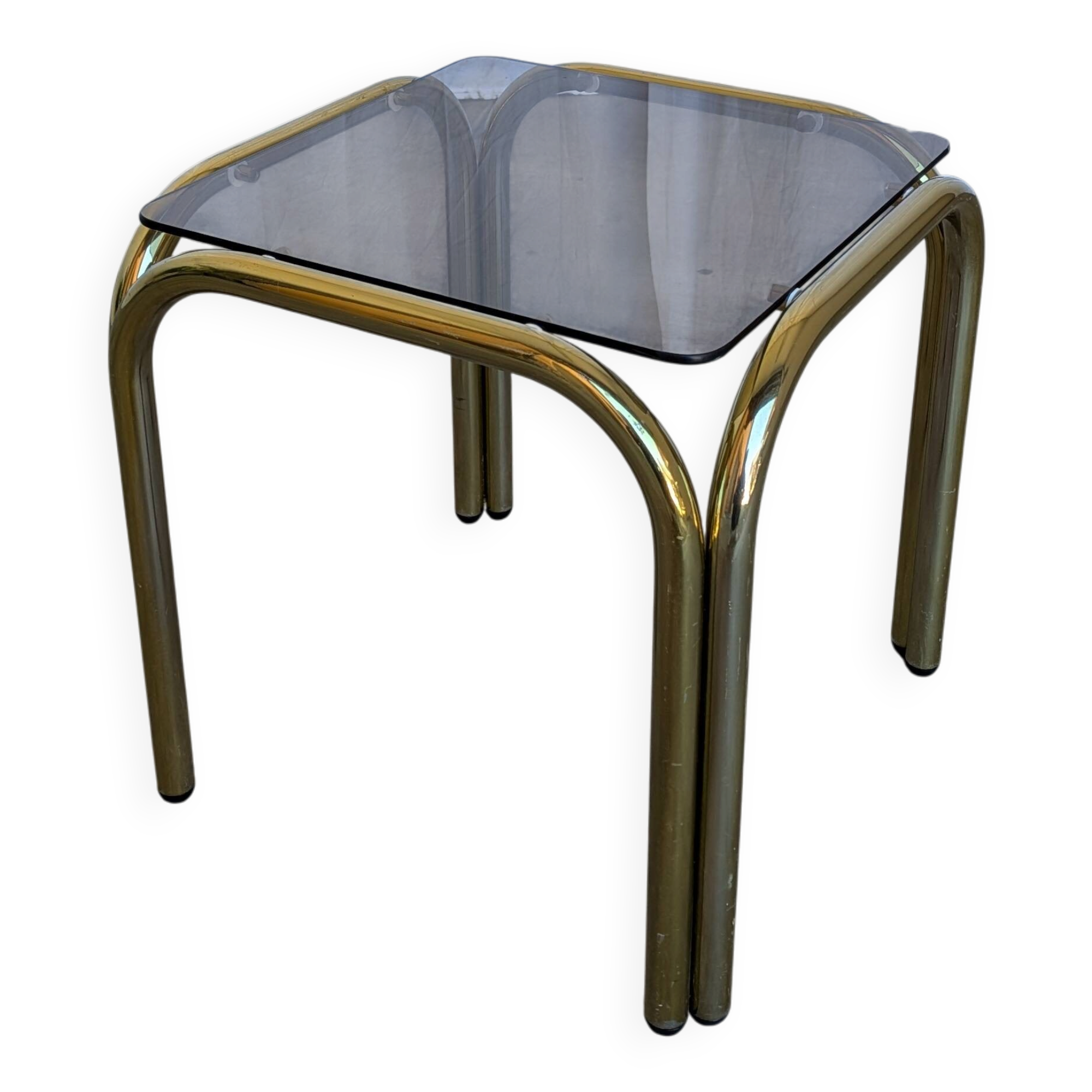 Table basse vintage en laiton et verre fumé / Moderne italien du milieu du siècle