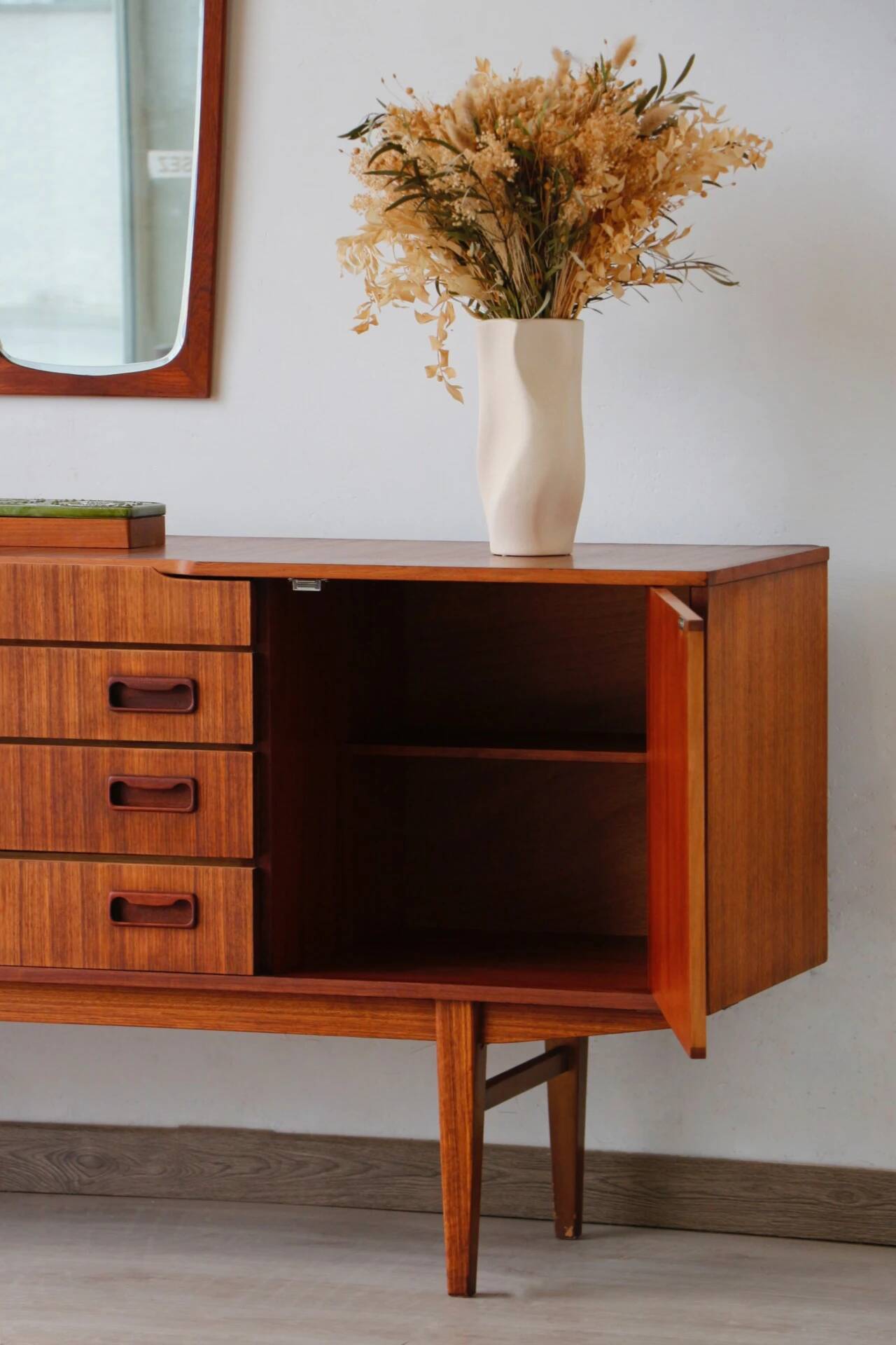 Vintage teak enfilade Beautility | Restored 1960s design