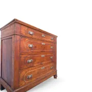Antique Italian walnut chest of drawers dating to the late 19th centur