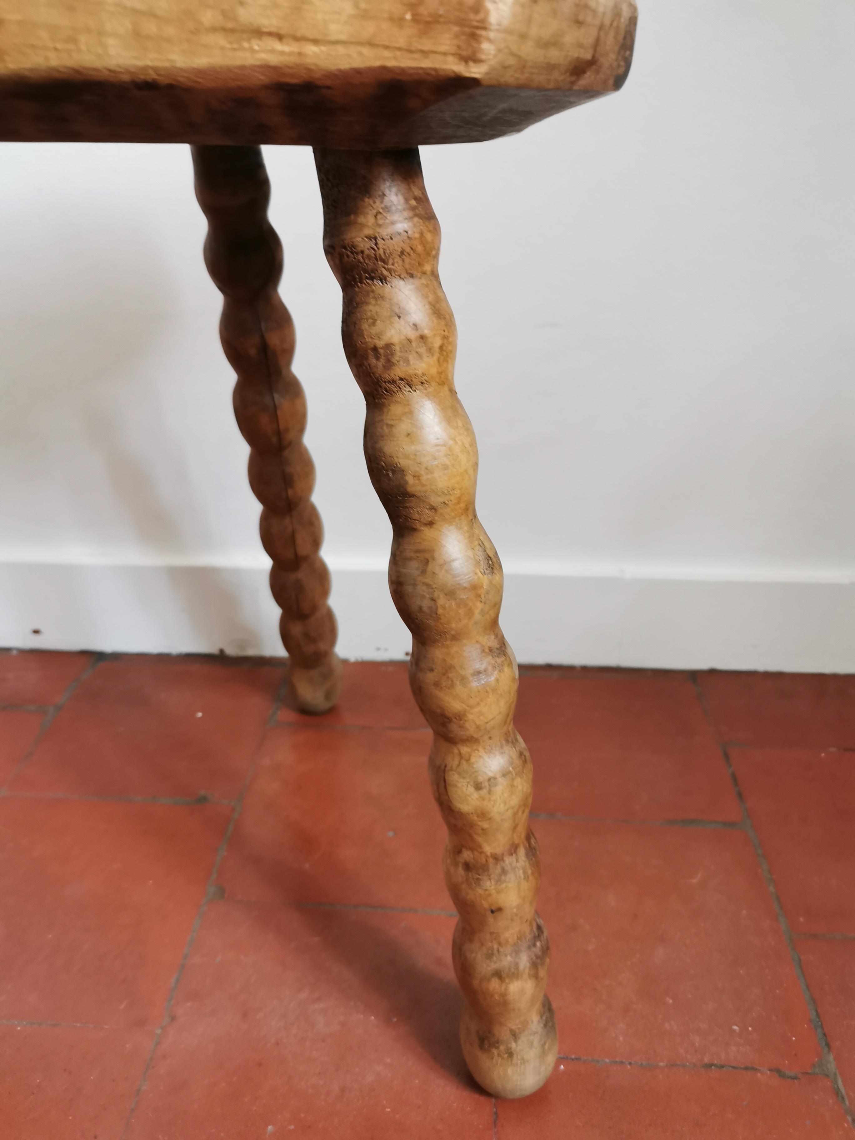 Tripod stool