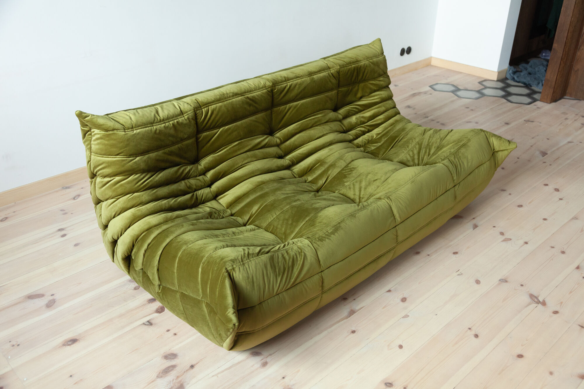 3-seater Togo green velvet sofa designed by Michel Ducaroy 1973