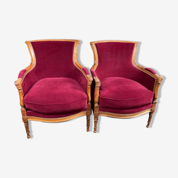 Paire de bergères de style Directoire en velours rouge théâtre