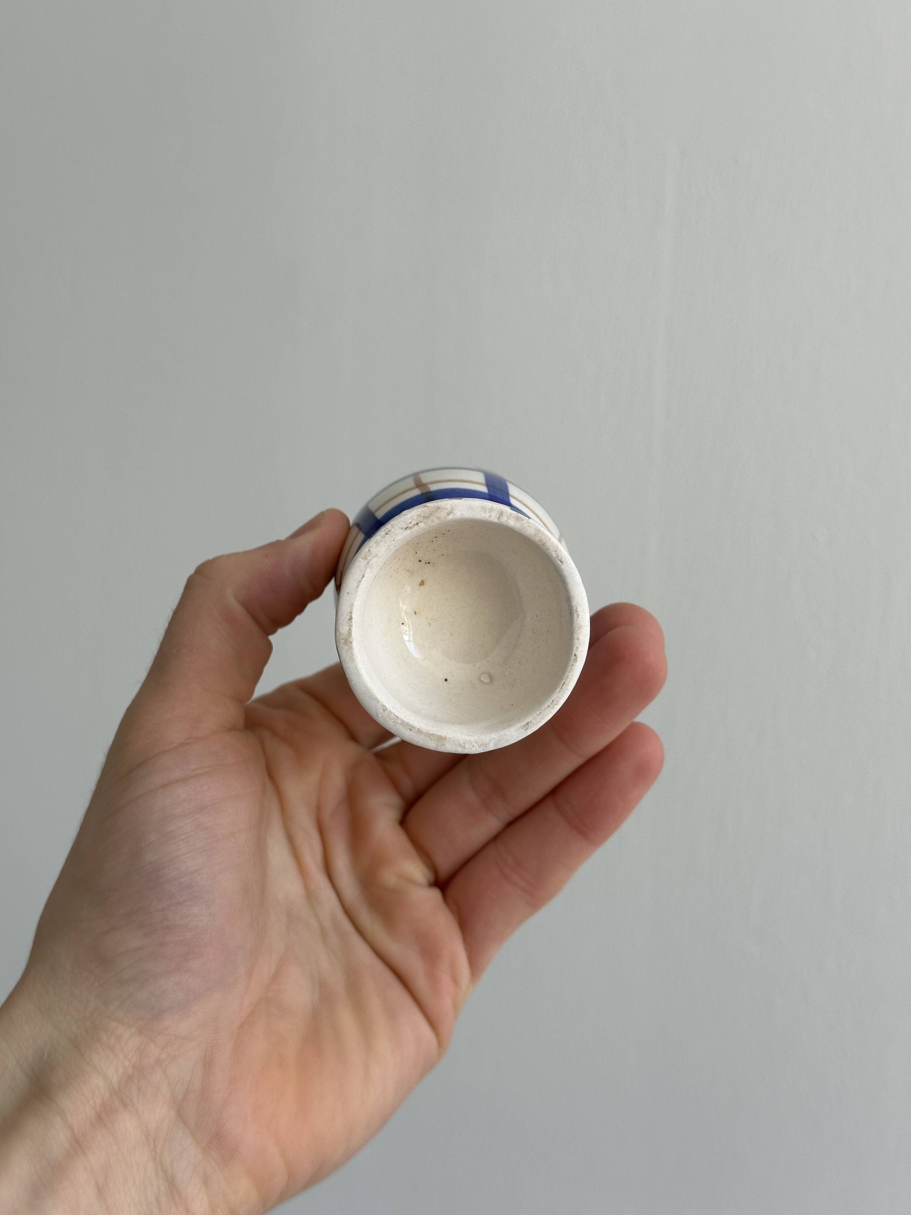 Ceramic egg cup
