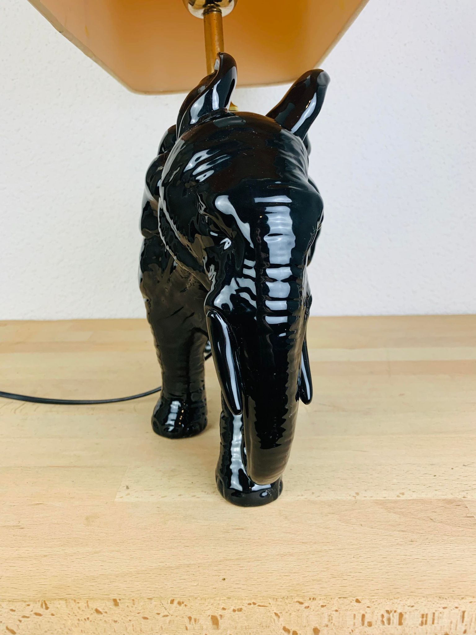 Black ceramic elephant lamp jungle style