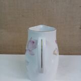 Small pitcher