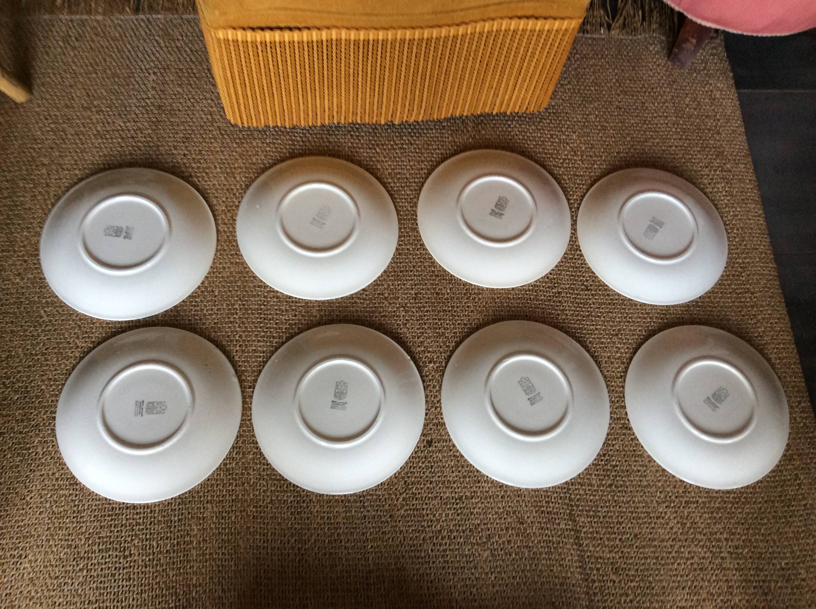 8 flat plates