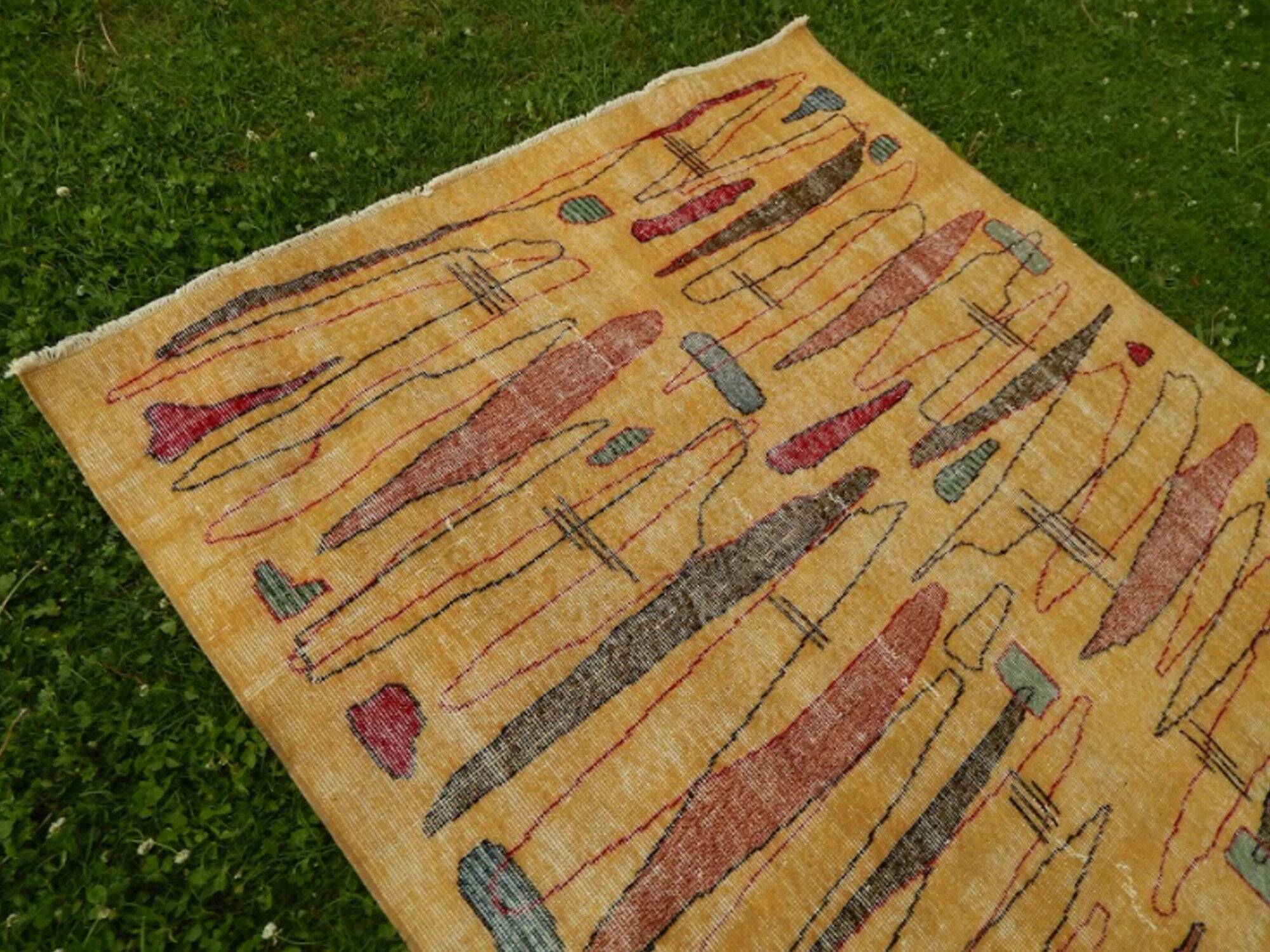 Vintage handmade Turkish rug 153x250 cm
